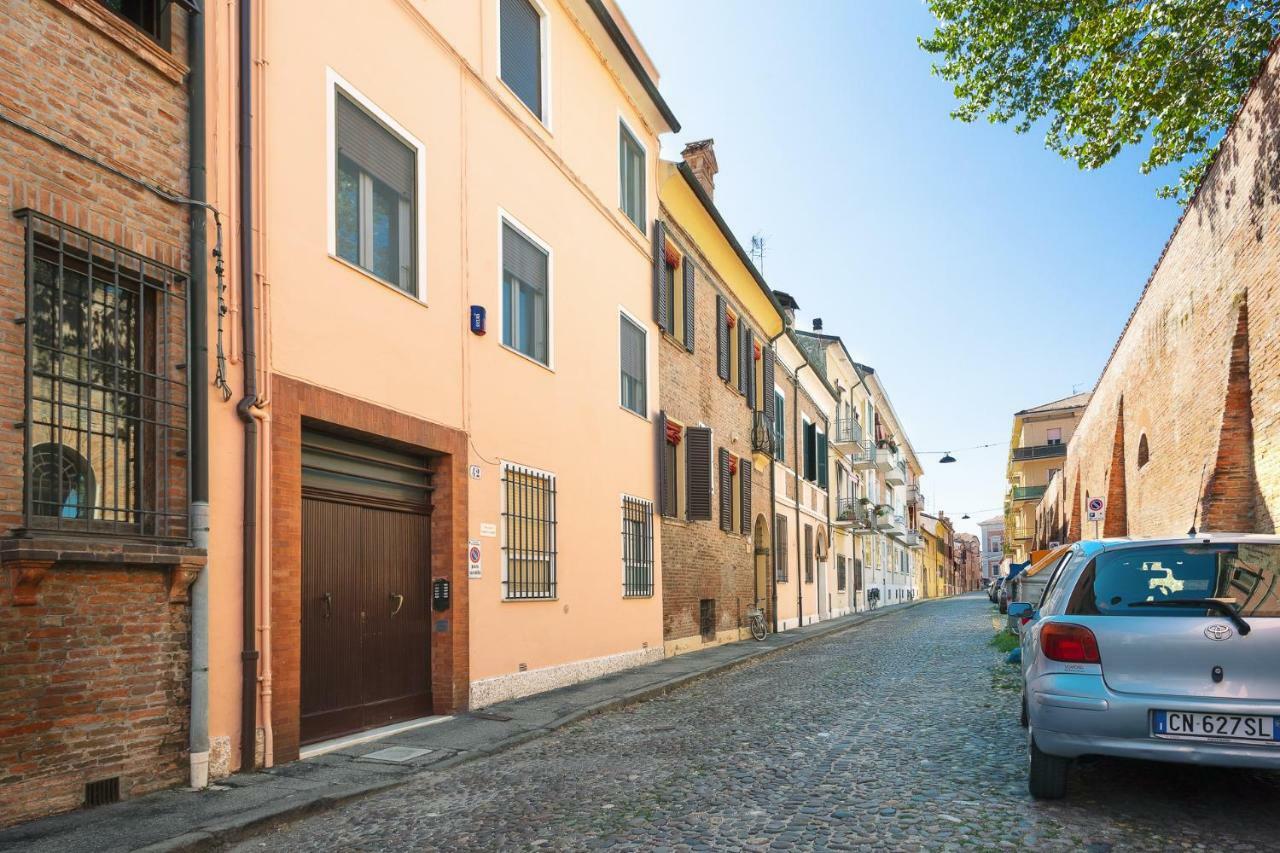 Duplex Apartment in pieno centro Ferrara Exterior foto